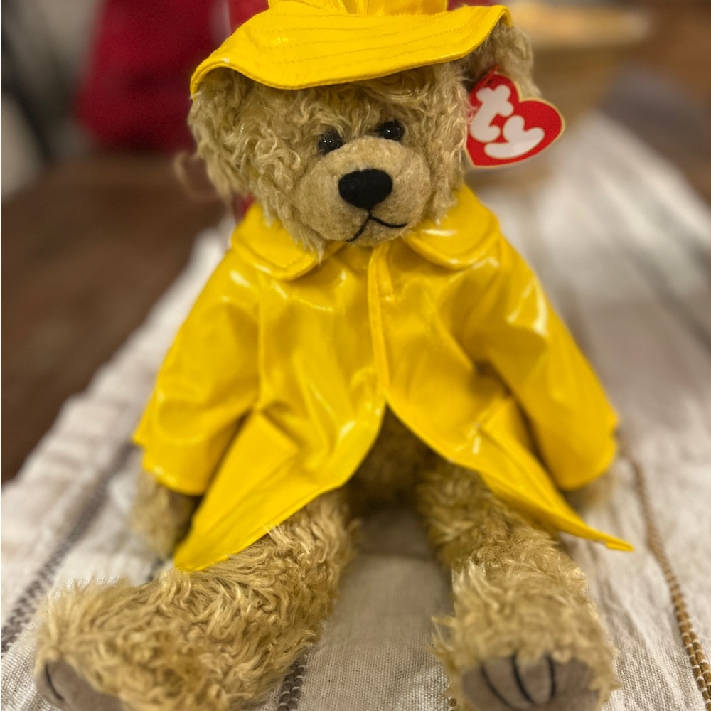 NWT Vintage Gordon Teddy Bear in Yellow Raincoat #6110